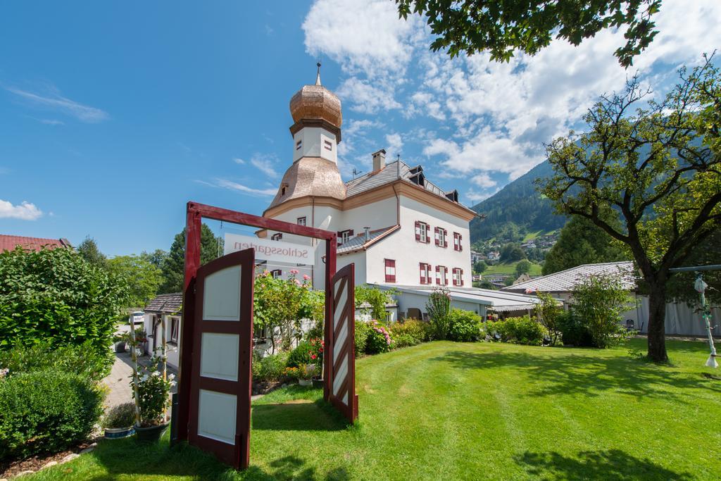 Schlosshotel Mitterhart ชวาซ ภายนอก รูปภาพ