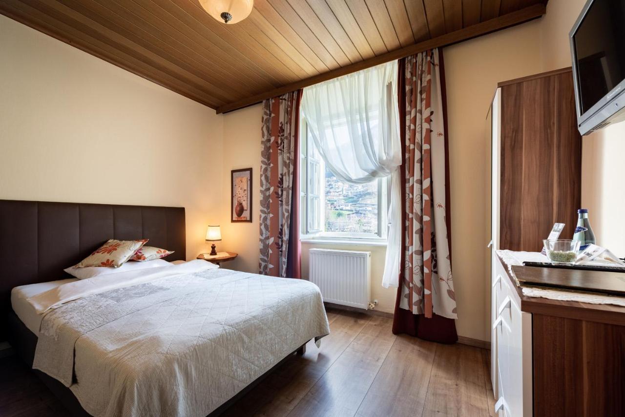 Schlosshotel Mitterhart ชวาซ ภายนอก รูปภาพ