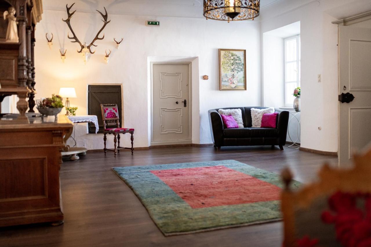 Schlosshotel Mitterhart ชวาซ ภายนอก รูปภาพ